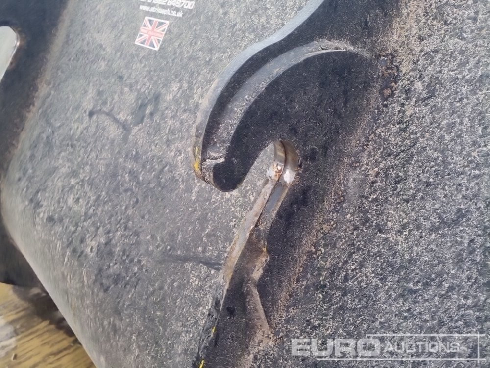 Godet Strimech 90" Loading Bucket to suit Telehandler: photos 9