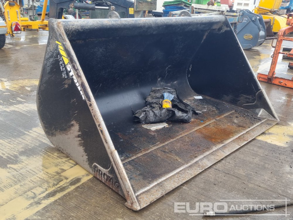 Godet Strimech 90" Loading Bucket to suit Telehandler: photos 7