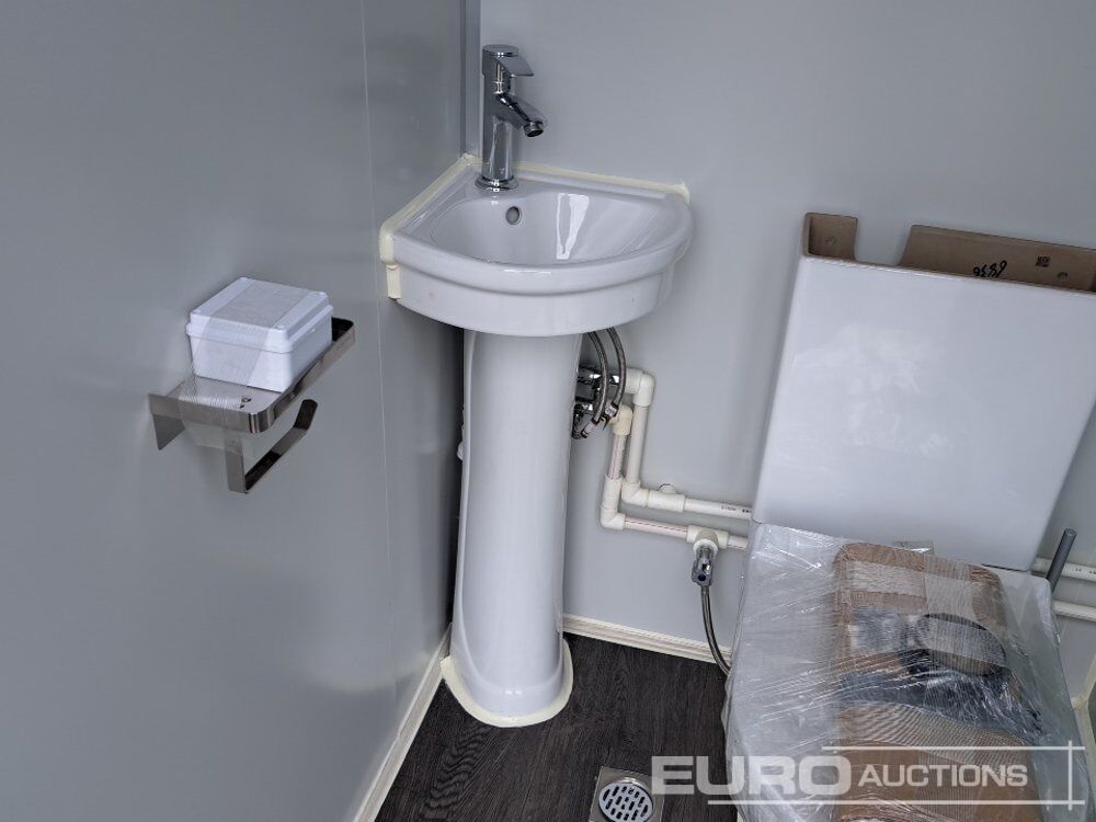 Toilet & Shower Unit (Cannot Be Reconsigned) - Conteneur maritime: photos 4 Toilet & Shower Unit (Cannot Be Reconsigned) - Conteneur maritime: photos 4