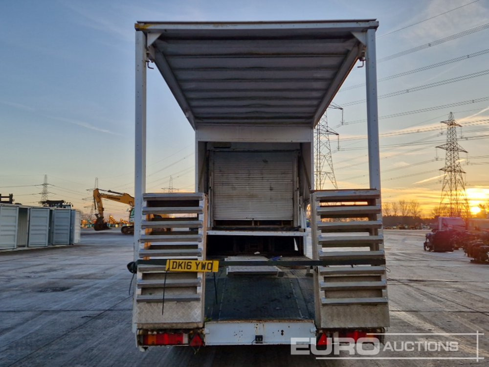 Twin Axle Step Frame Racing Team Hospitality Trailer, Ramps - Semi-remorque porte-voitures: photos 4 Twin Axle Step Frame Racing Team Hospitality Trailer, Ramps - Semi-remorque porte-voitures: photos 4