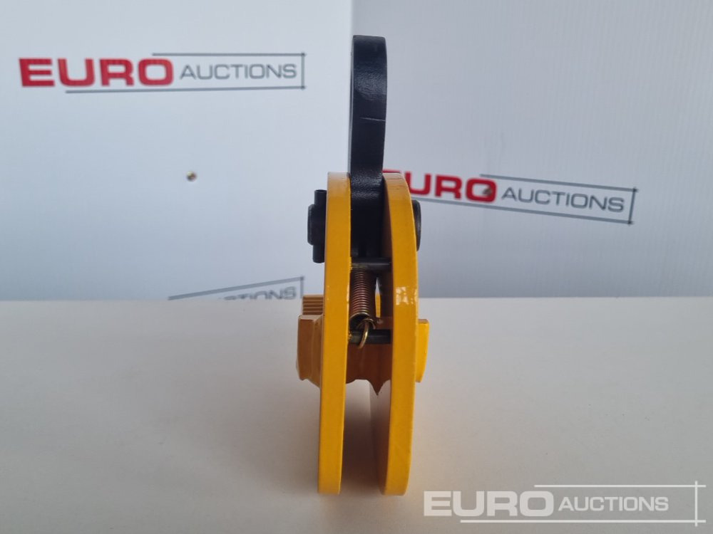 Unused 1 Ton PDB Horizontal Plate Lifting Clamp - Matériel de chantier: photos 4 Unused 1 Ton PDB Horizontal Plate Lifting Clamp - Matériel de chantier: photos 4