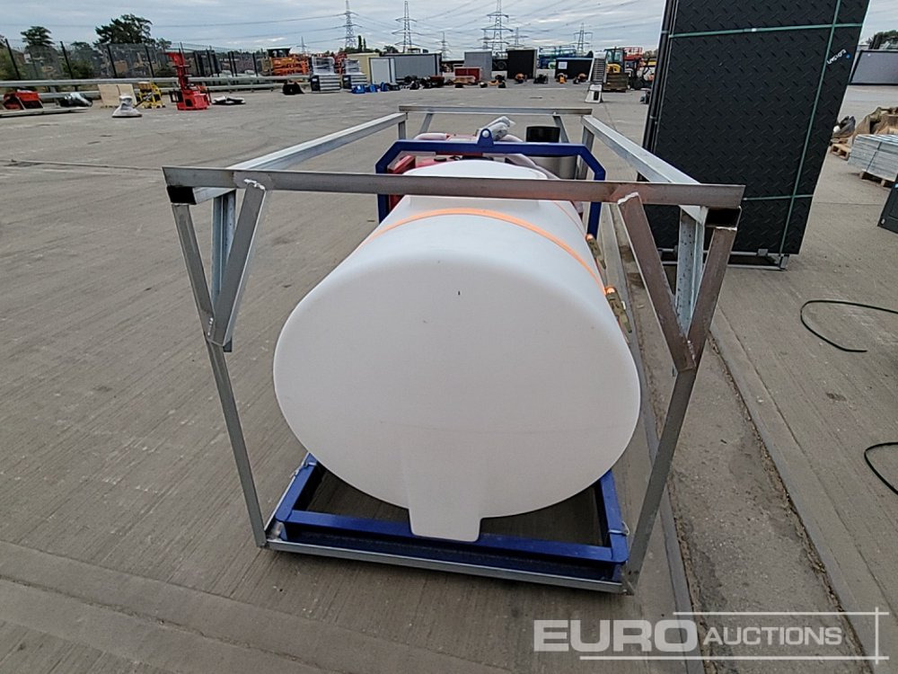 Unused 2024 1000 Litre Static Plastic Water Bowser, Electric Start Hot Water Pressure Washer, Jiang Dong Engine - Nettoyeur haute pression: photos 4 Unused 2024 1000 Litre Static Plastic Water Bowser, Electric Start Hot Water Pressure Washer, Jiang Dong Engine - Nettoyeur haute pression: photos 4
