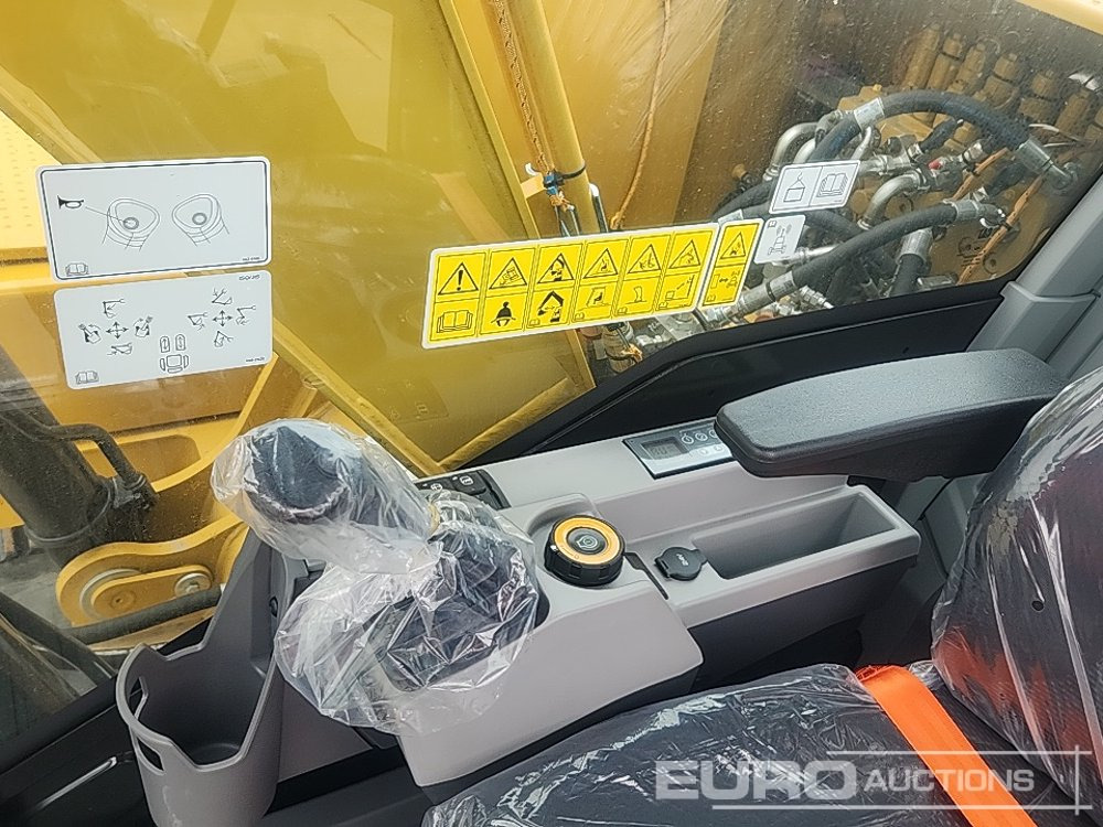 Pelle sur chenille Unused 2024 CAT 312GC: photos 41