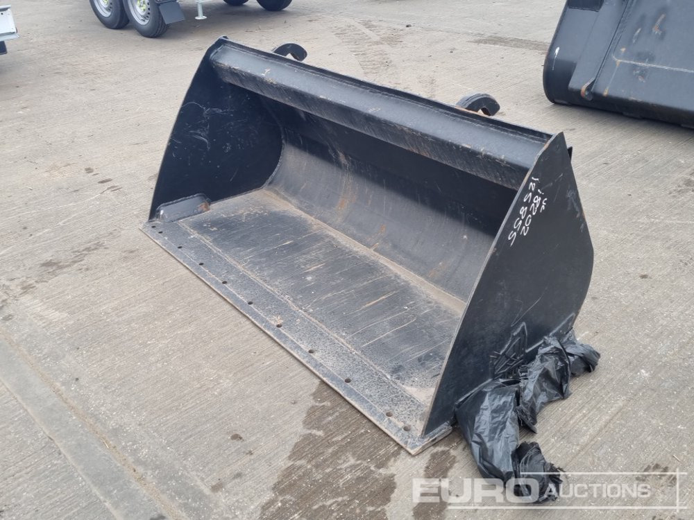 Unused 2024 Rhinox 72" Loading Bucket to suit Telehandler - Godet: photos 3 Unused 2024 Rhinox 72" Loading Bucket to suit Telehandler - Godet: photos 3
