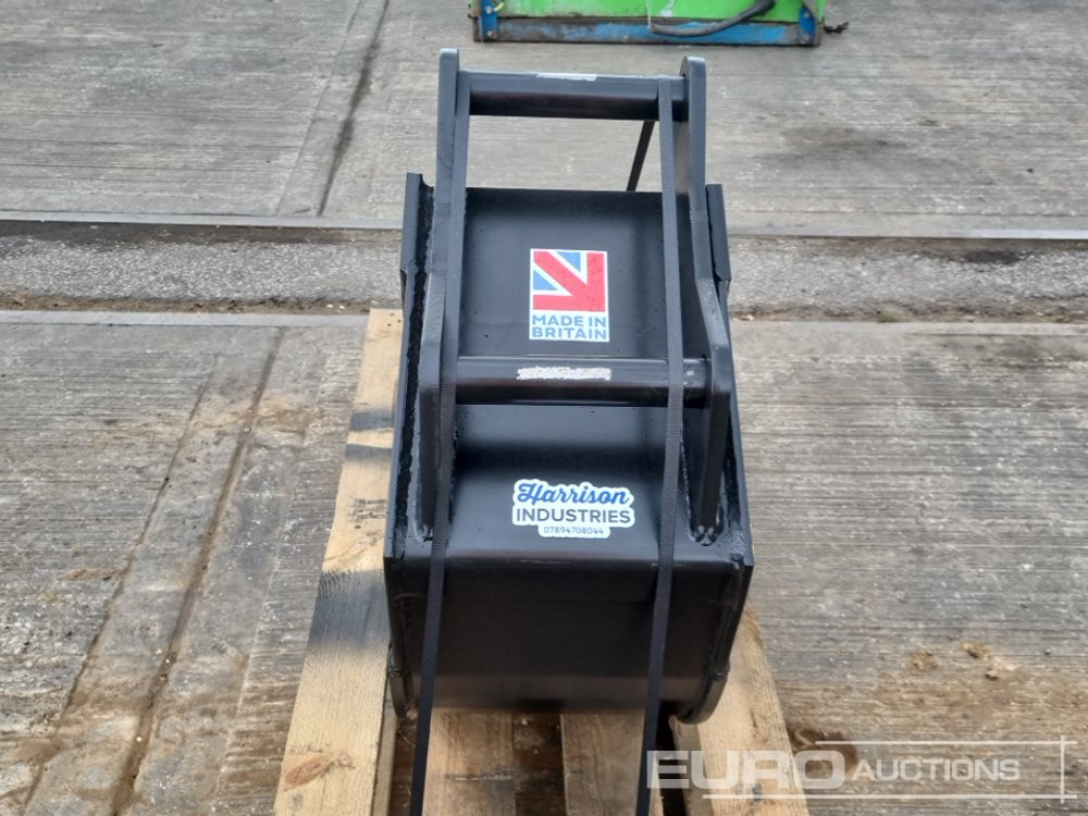 Unused 2025 Harrison 12" Trenching Bucket 40mm Pin to suut Mini Excavator - Godet: photos 4 Unused 2025 Harrison 12" Trenching Bucket 40mm Pin to suut Mini Excavator - Godet: photos 4