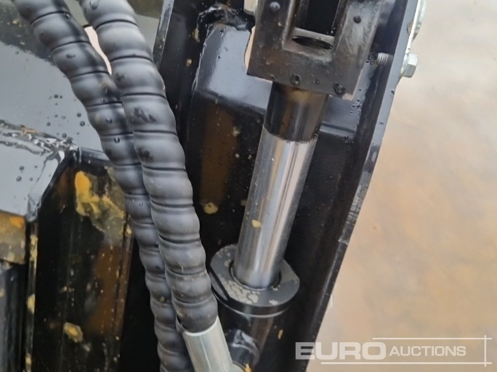 Mini chargeuse Unused 2025 Infront YF380: photos 17