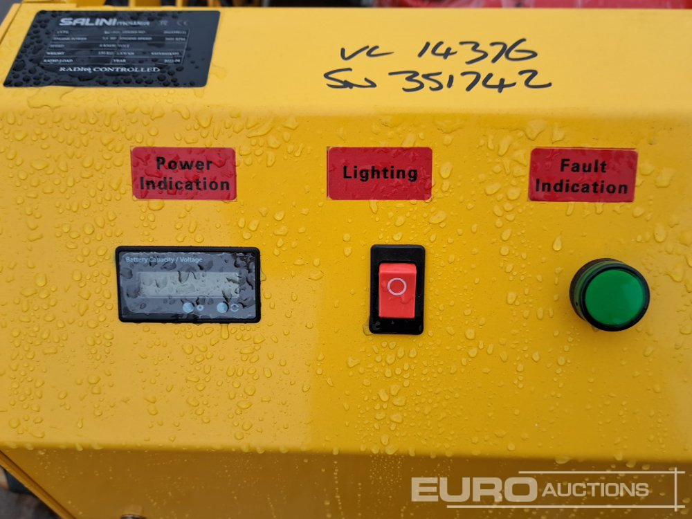 Motofaucheuse Unused 2025 Salini RC-900 Radio Controlled Tracked Lawnmower (Controls in Office): photos 20