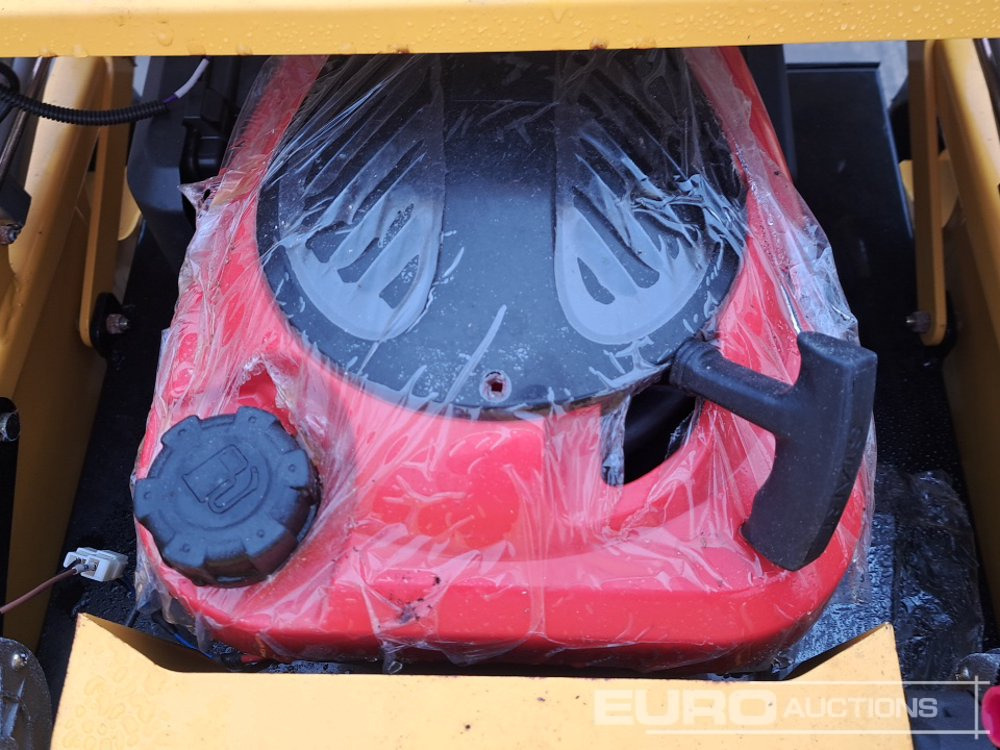 Motofaucheuse Unused 2025 Salini RC-900 Radio Controlled Tracked Lawnmower (Controls in Office): photos 17