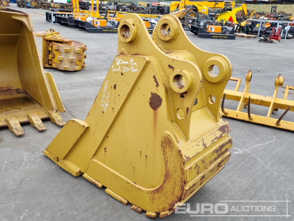Unused 30" Digging Bucket 80mm Pin to suit 20 Ton Excavator - Godet: photos 3 Unused 30" Digging Bucket 80mm Pin to suit 20 Ton Excavator - Godet: photos 3