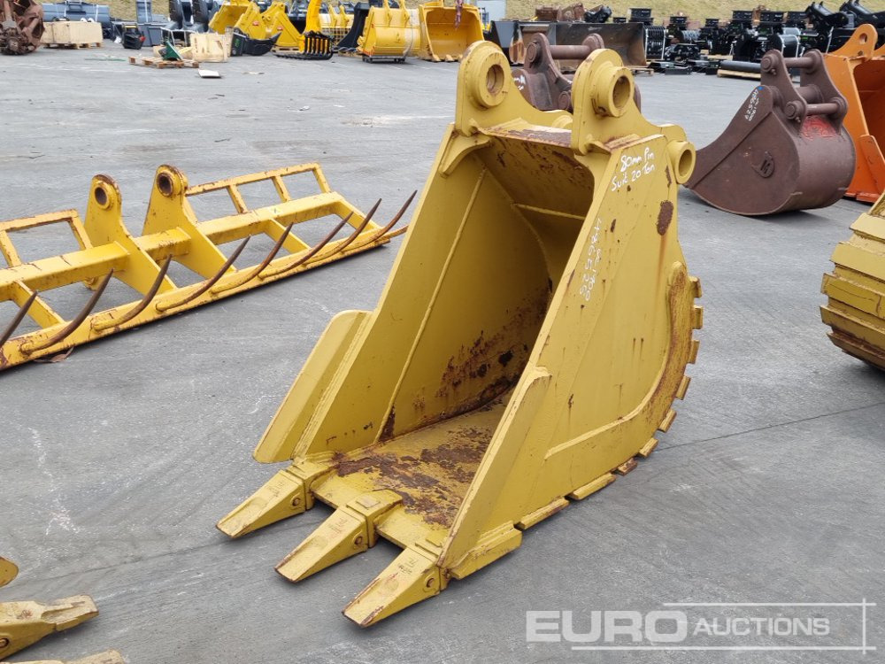 Unused 30" Digging Bucket 80mm Pin to suit 20 Ton Excavator - Godet: photos 1 Unused 30" Digging Bucket 80mm Pin to suit 20 Ton Excavator - Godet: photos 1