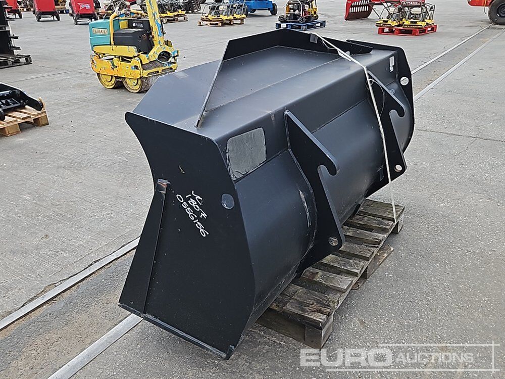 Unused 76" Loading Bucket to suit Telehandler - Godet: photos 3 Unused 76" Loading Bucket to suit Telehandler - Godet: photos 3