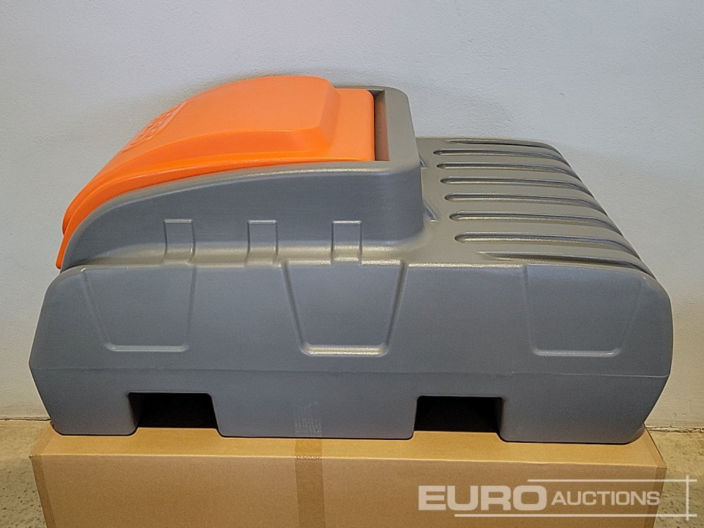 Unused Boss DD200 - Cuve de stockage: photos 3 Unused Boss DD200 - Cuve de stockage: photos 3