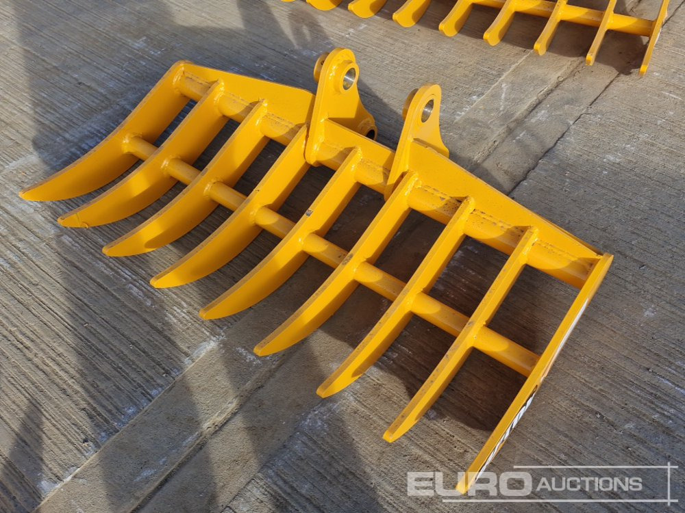 Unused Captok 38" Rake 40mm Pin to suit Mini Excavator - Godet: photos 1 Unused Captok 38" Rake 40mm Pin to suit Mini Excavator - Godet: photos 1