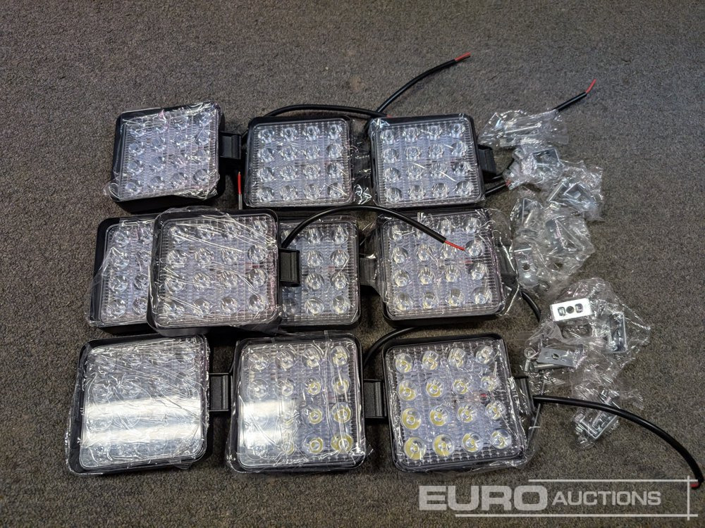 Matériel de chantier Unused LED Work Lights, 48w, 12V/24V, Adjustable Bracket, IP67 Waterproof, 6000k White (10 of): photos 10