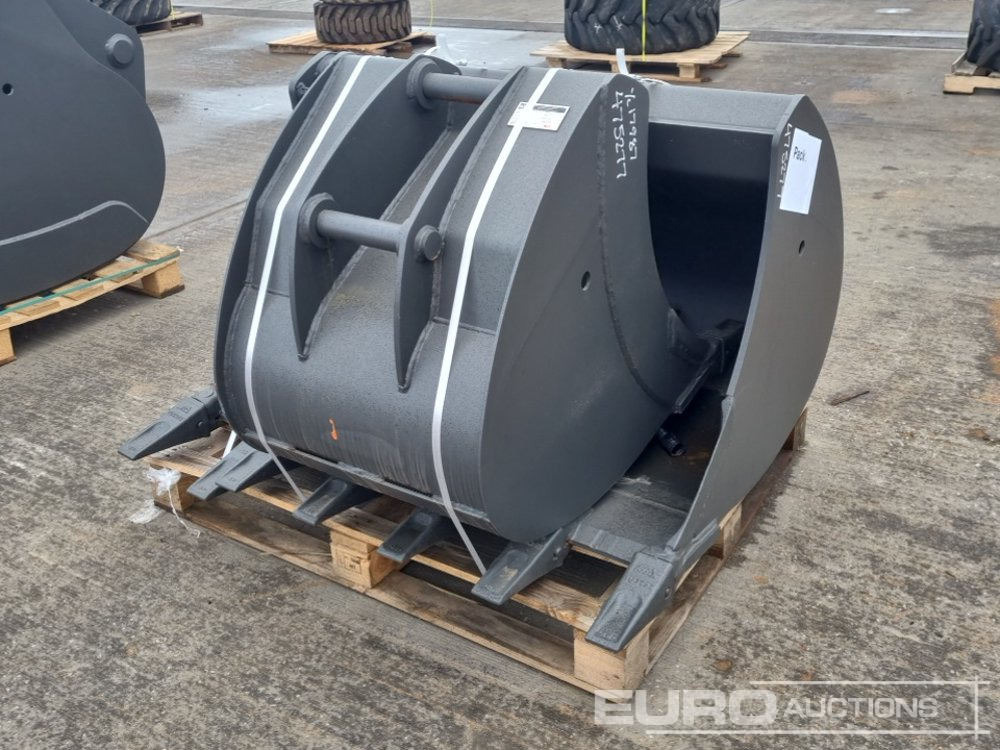 Unused Miller 36", 24", 12" Scoop Bucket 45mm Pin to suit 4-6 Ton Excavator - Godet: photos 1 Unused Miller 36", 24", 12" Scoop Bucket 45mm Pin to suit 4-6 Ton Excavator - Godet: photos 1