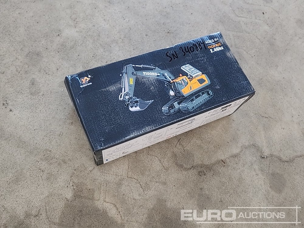 Unused Remote Control Excavator Toy - Équipement de garage: photos 1 Unused Remote Control Excavator Toy - Équipement de garage: photos 1
