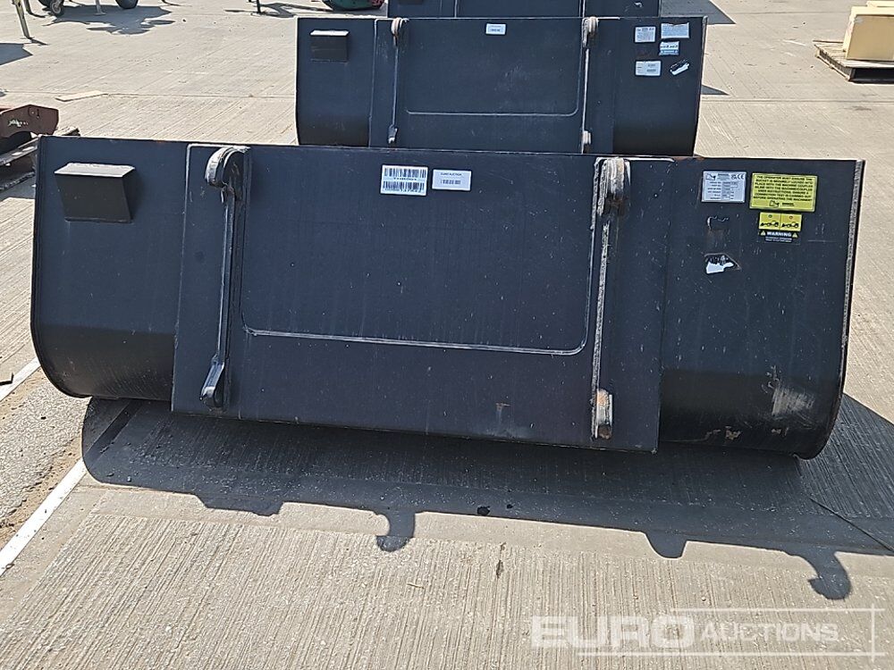 Unused Rhinox 90" Loading Bucket to suit Telehandler - Godet: photos 4 Unused Rhinox 90" Loading Bucket to suit Telehandler - Godet: photos 4