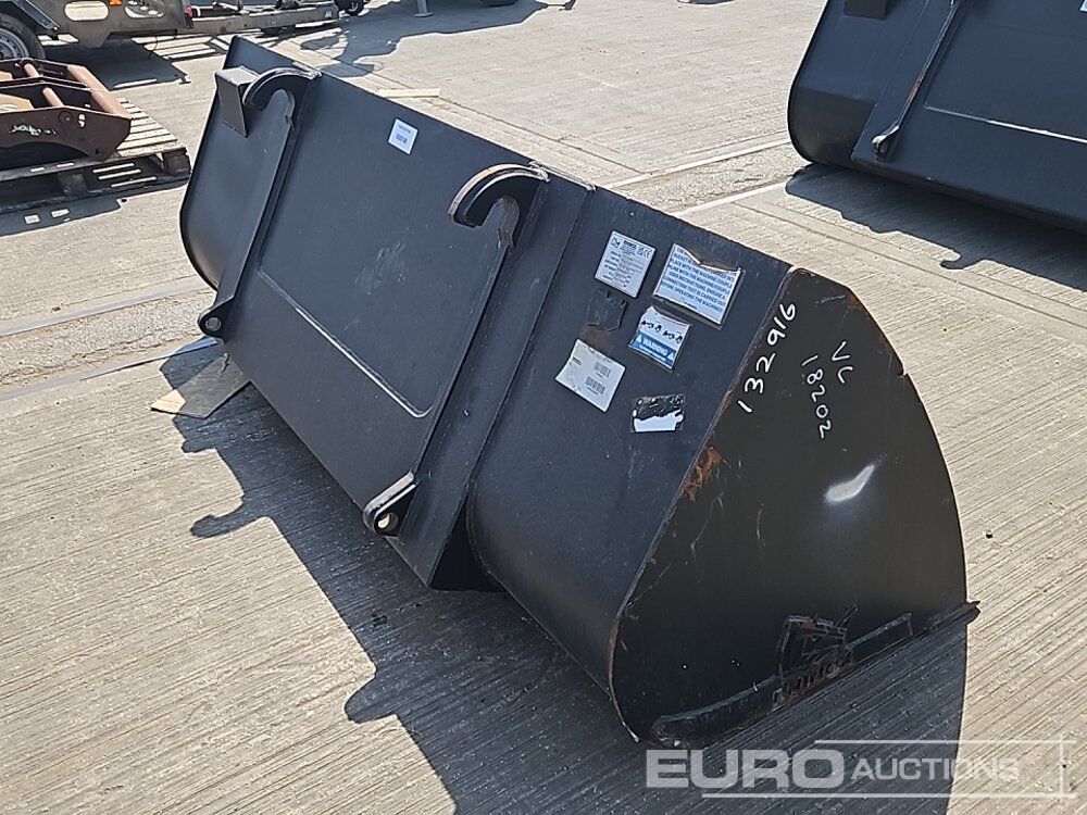 Unused Rhinox 90" Loading Bucket to suit Telehandler - Godet: photos 5 Unused Rhinox 90" Loading Bucket to suit Telehandler - Godet: photos 5