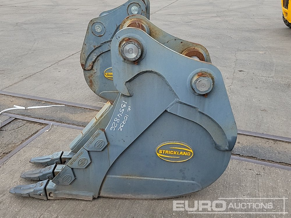 Unused Strickland 18" Digging Bucket 80mm Pin to suit 20 Ton Excavator - Godet: photos 2 Unused Strickland 18" Digging Bucket 80mm Pin to suit 20 Ton Excavator - Godet: photos 2