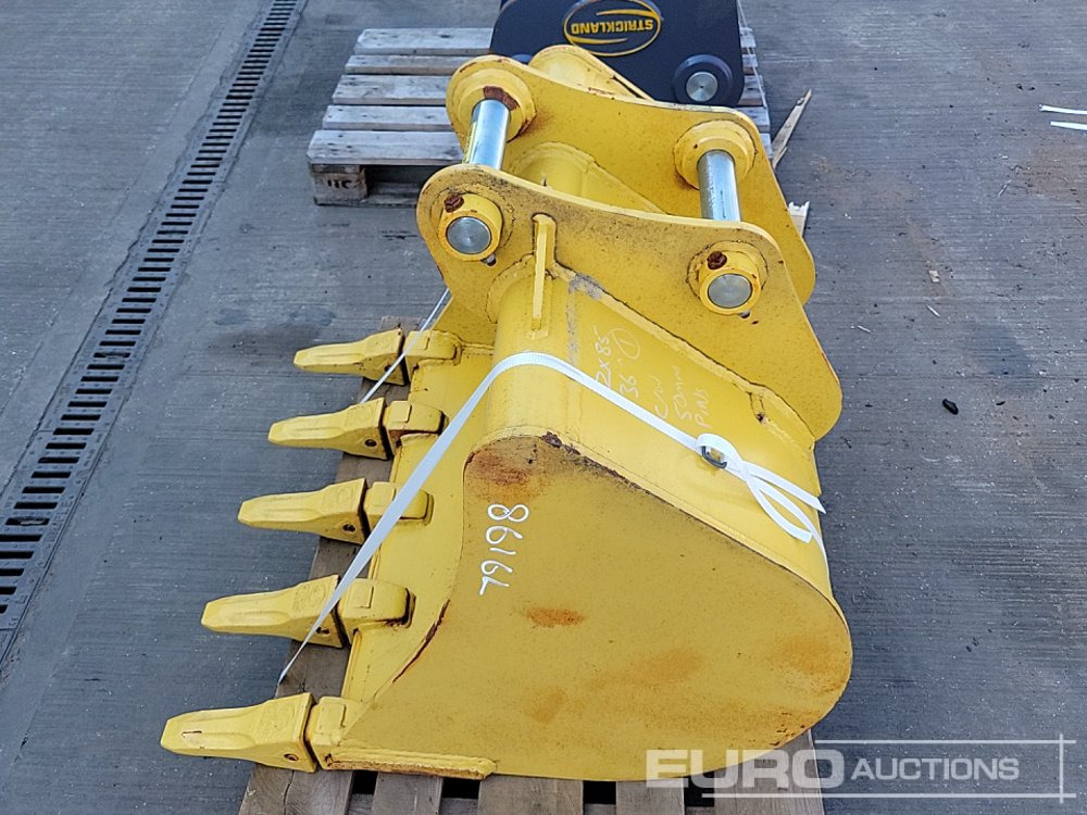 Unused Strickland 36" Digging Bucket 50mm Pin to suit 6-8 Ton Excavator - Godet: photos 2 Unused Strickland 36" Digging Bucket 50mm Pin to suit 6-8 Ton Excavator - Godet: photos 2