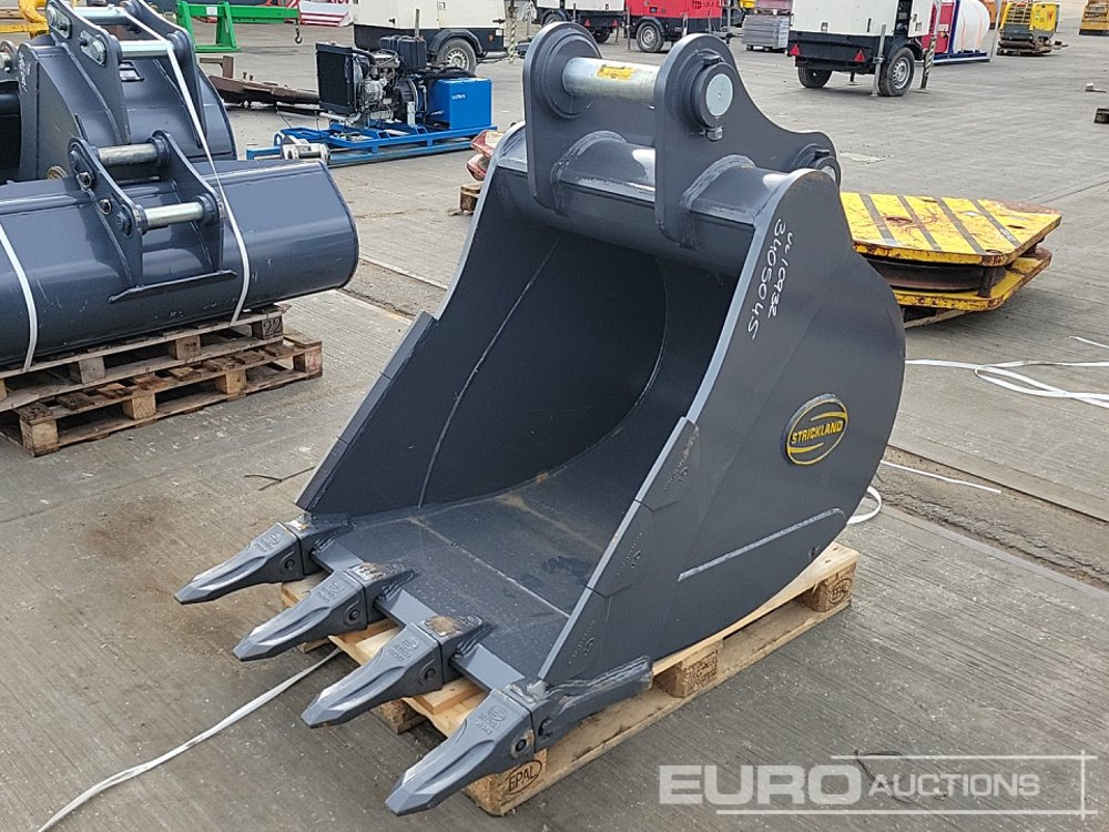 Unused Strickland 36" Digging Bucket 80mm Pin to suit 20 Ton Excavator - Godet: photos 1 Unused Strickland 36" Digging Bucket 80mm Pin to suit 20 Ton Excavator - Godet: photos 1