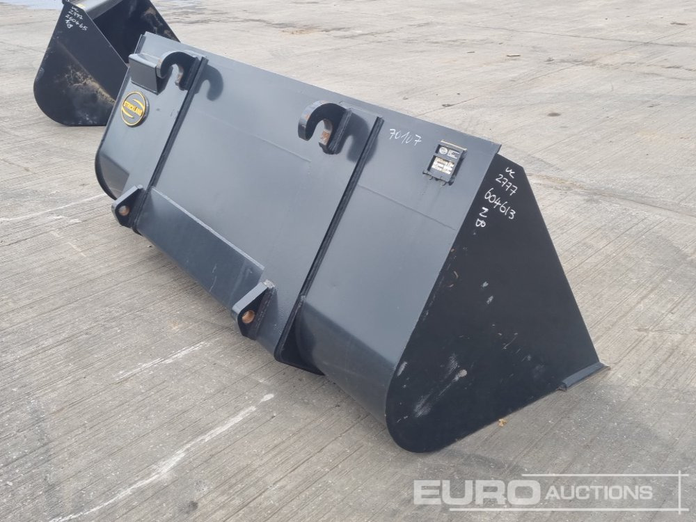 Unused Strickland 90" Loading Bucket to suit JCB Telehandler - Godet: photos 5 Unused Strickland 90" Loading Bucket to suit JCB Telehandler - Godet: photos 5