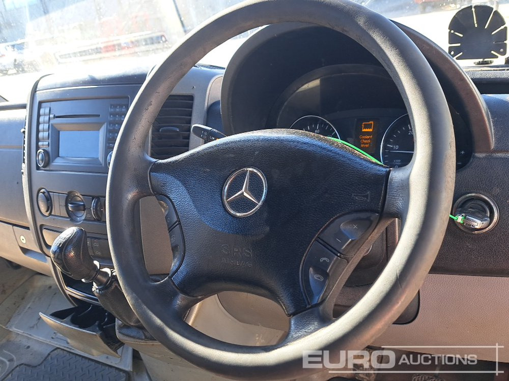 Véhicule utilitaire 2012 Mercedes Sprinter: photos 19