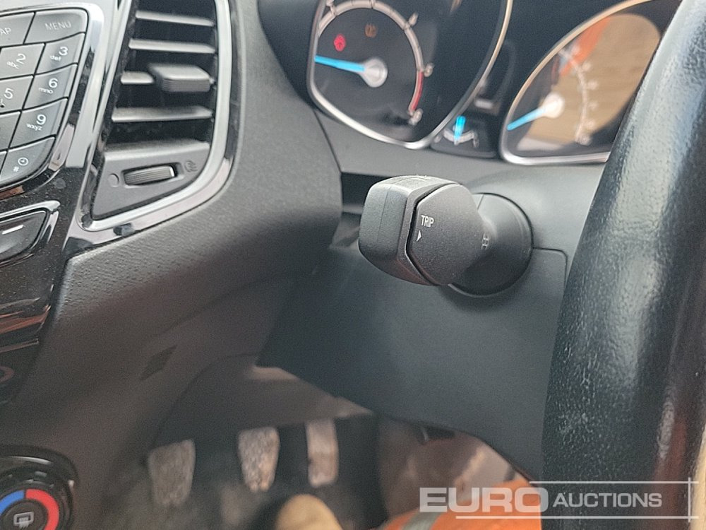 Véhicule utilitaire 2017 Ford Fiesta: photos 25