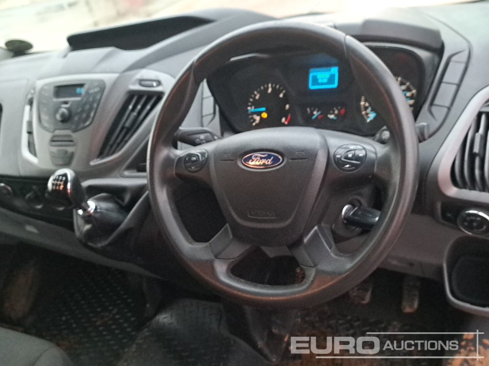 Véhicule utilitaire 2017 Ford Transit Custom 270: photos 20