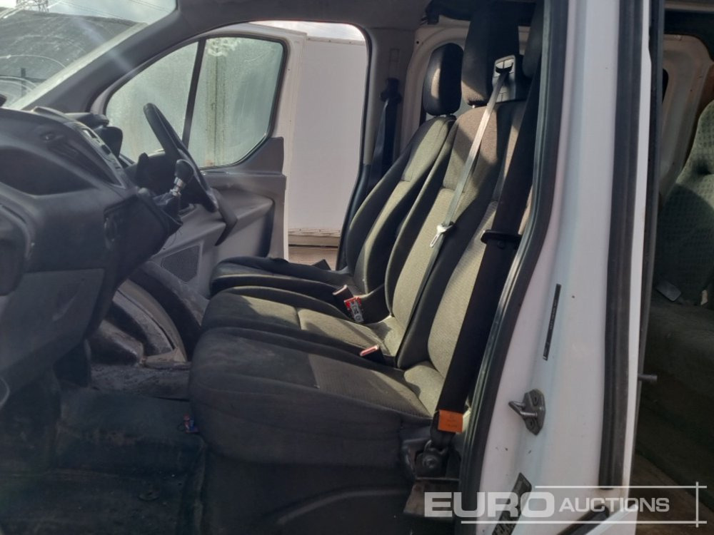 Véhicule utilitaire 2017 Ford Transit Custom 290: photos 23
