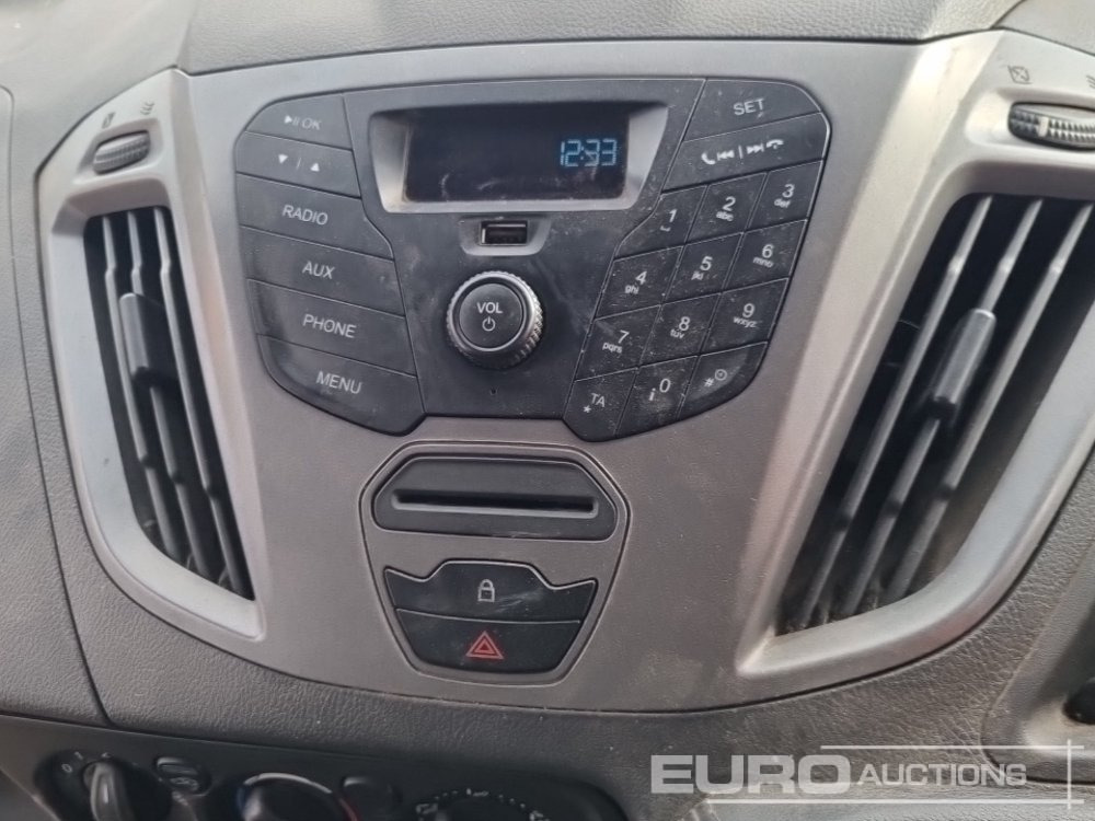 Véhicule utilitaire 2017 Ford Transit Custom 290: photos 28