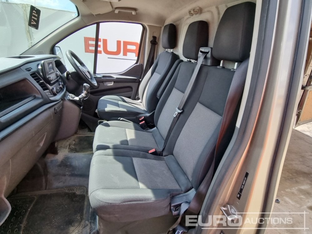 Véhicule utilitaire 2020 Ford Transit Custom 300: photos 27