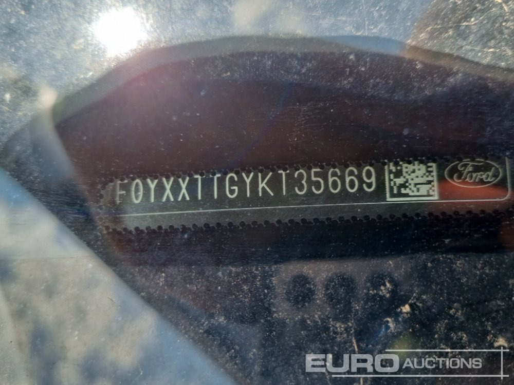 Véhicule utilitaire 2020 Ford Transit Custom 300: photos 38