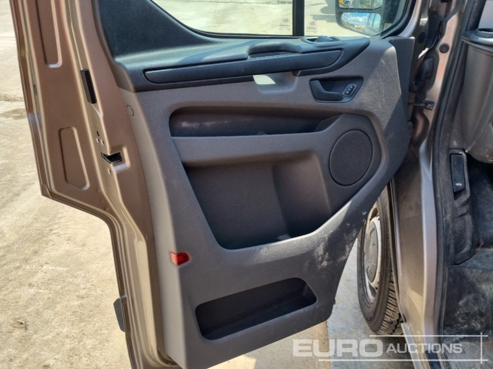 Véhicule utilitaire 2020 Ford Transit Custom 300: photos 26