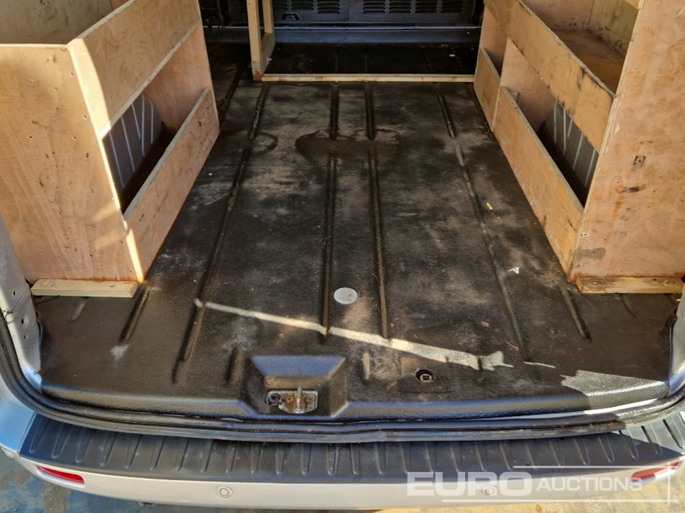 Véhicule utilitaire 2021 Ford Transit Custom 300: photos 45