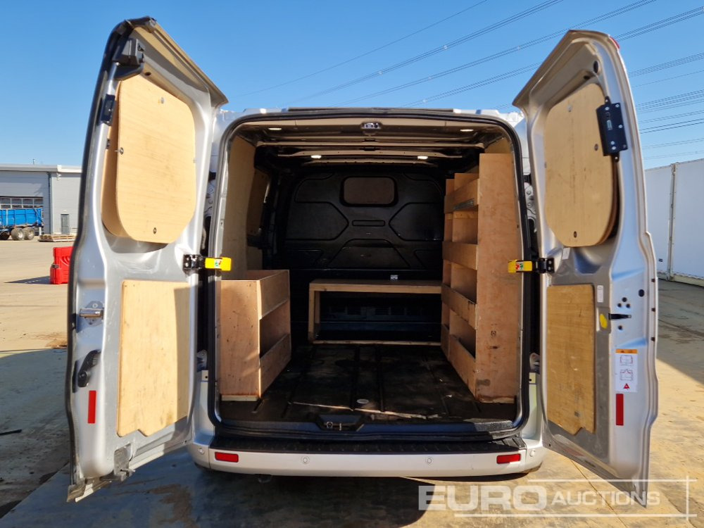 Véhicule utilitaire 2021 Ford Transit Custom 300: photos 36