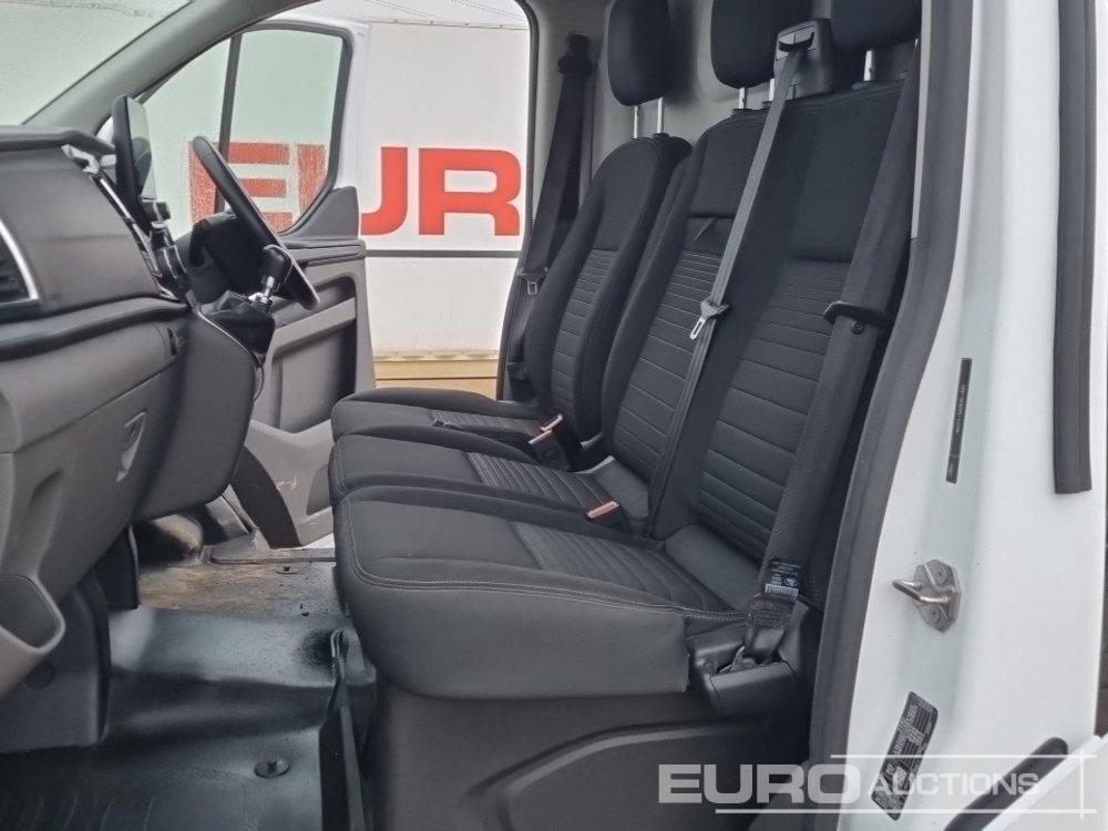 Véhicule utilitaire Ford Transit Custom 300: photos 23 Véhicule utilitaire Ford Transit Custom 300: photos 23