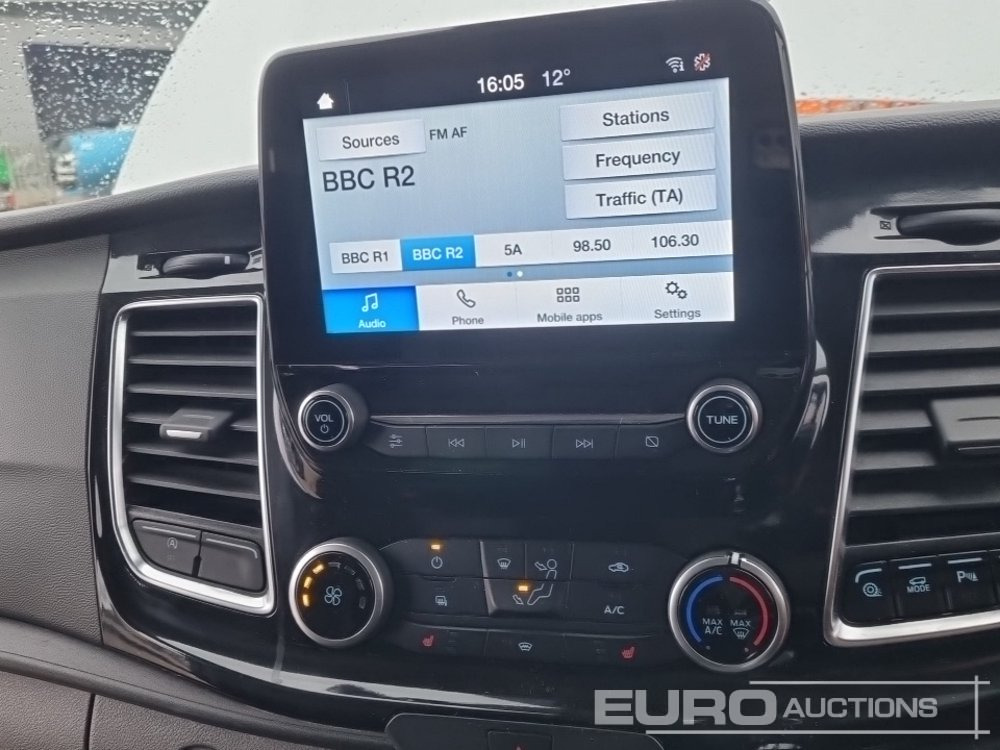 Véhicule utilitaire Ford Transit Custom 300: photos 29 Véhicule utilitaire Ford Transit Custom 300: photos 29