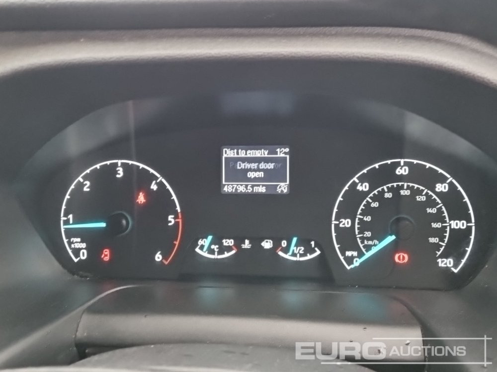 Véhicule utilitaire Ford Transit Custom 300: photos 35 Véhicule utilitaire Ford Transit Custom 300: photos 35