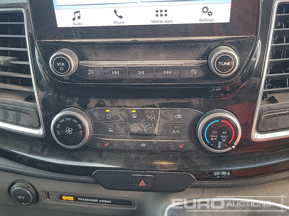 Véhicule utilitaire Ford Transit Custom 300: photos 29