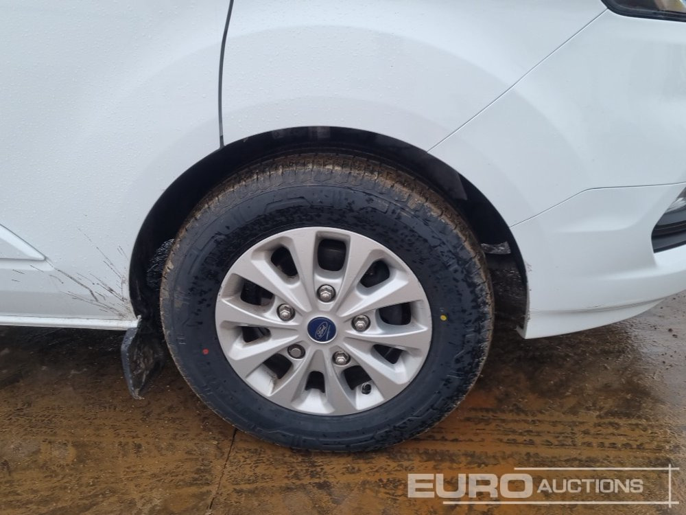 Véhicule utilitaire Ford Transit Custom 300: photos 12 Véhicule utilitaire Ford Transit Custom 300: photos 12