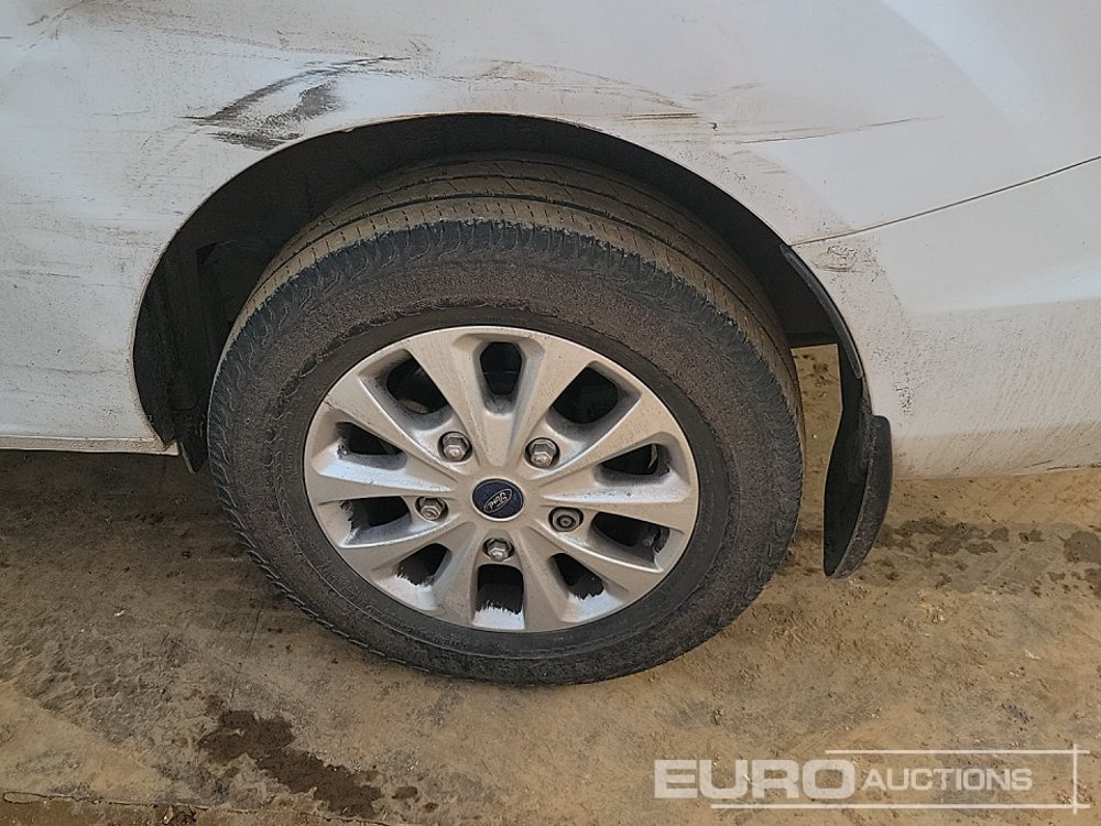 Véhicule utilitaire Ford Transit Custom 300: photos 11