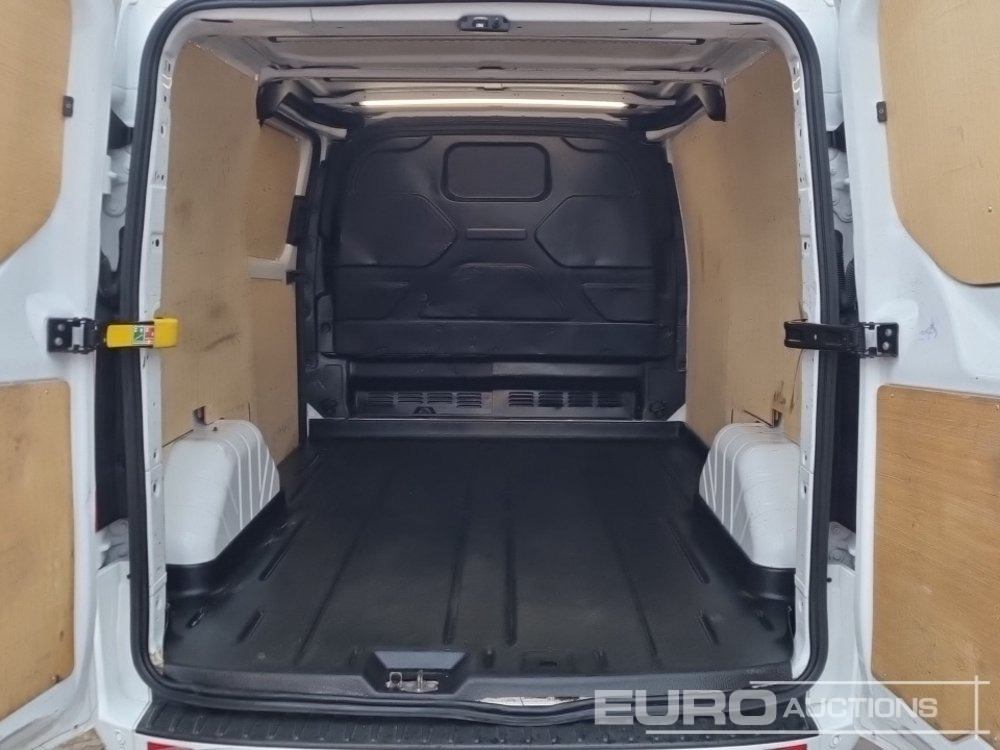 Véhicule utilitaire Ford Transit Custom 300: photos 13 Véhicule utilitaire Ford Transit Custom 300: photos 13