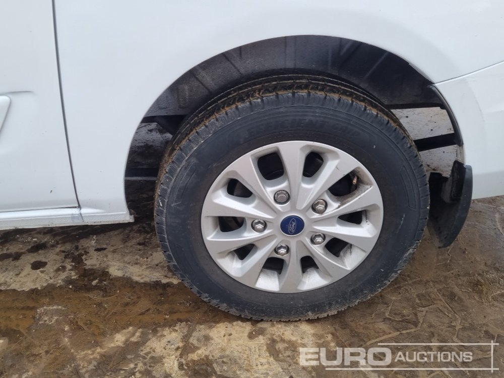 Véhicule utilitaire Ford Transit Custom 300: photos 10 Véhicule utilitaire Ford Transit Custom 300: photos 10