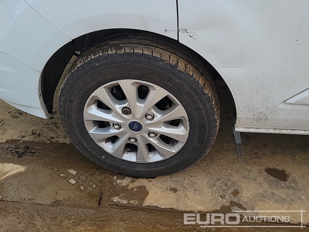 Véhicule utilitaire Ford Transit Custom 300: photos 12