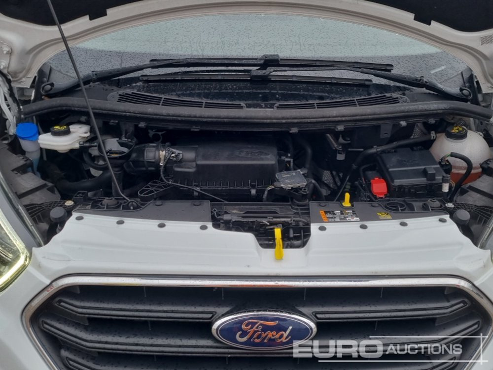 Véhicule utilitaire Ford Transit Custom 300: photos 17 Véhicule utilitaire Ford Transit Custom 300: photos 17