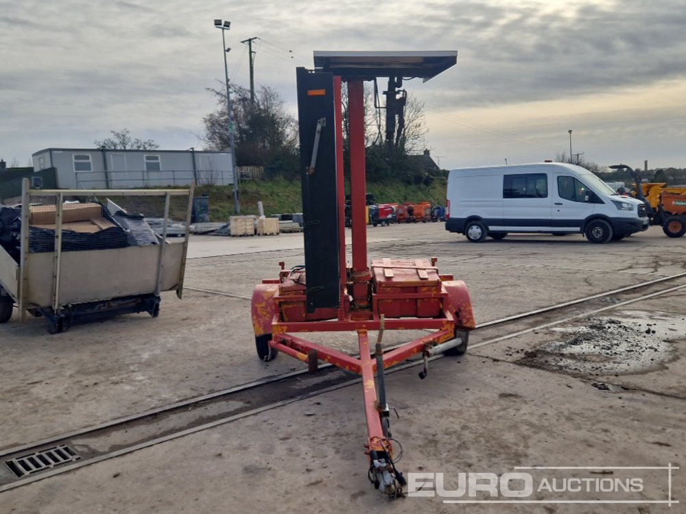 Ver-mac PCMS 320QS Portable Changeable Message Sign - Matériel de chantier, Remorque: photos 2 Ver-mac PCMS 320QS Portable Changeable Message Sign - Matériel de chantier, Remorque: photos 2