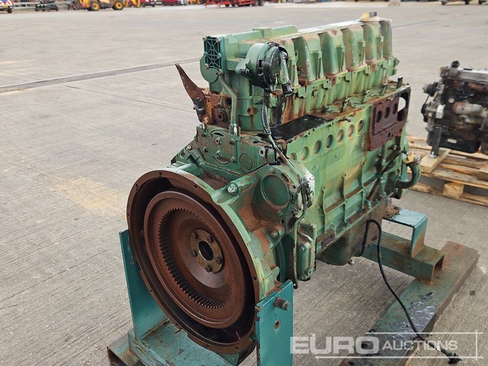 Volvo 6 Cylinder Engine Block - Moteur: photos 5 Volvo 6 Cylinder Engine Block - Moteur: photos 5