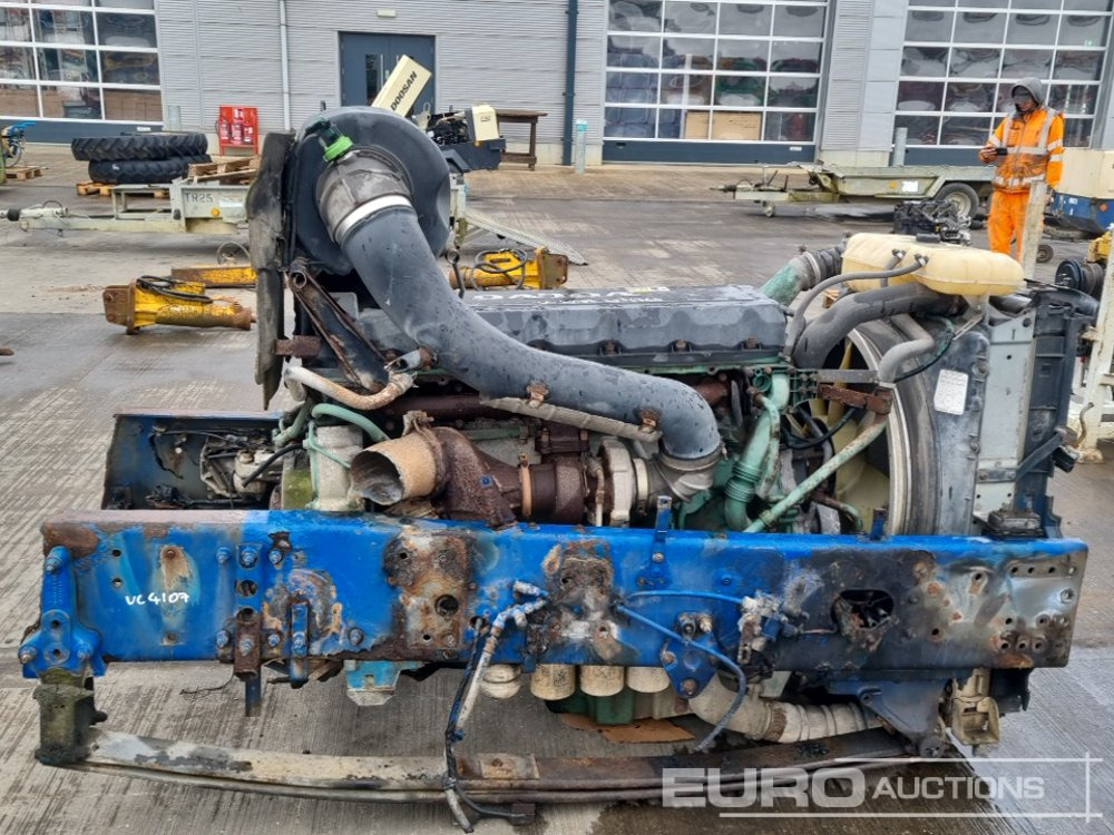 Volvo 6 Cylinder Engine - Moteur: photos 2 Volvo 6 Cylinder Engine - Moteur: photos 2