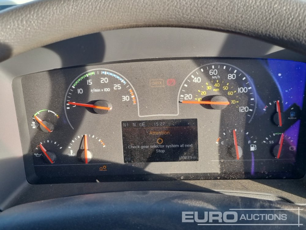 Camion plateau Volvo FE: photos 45